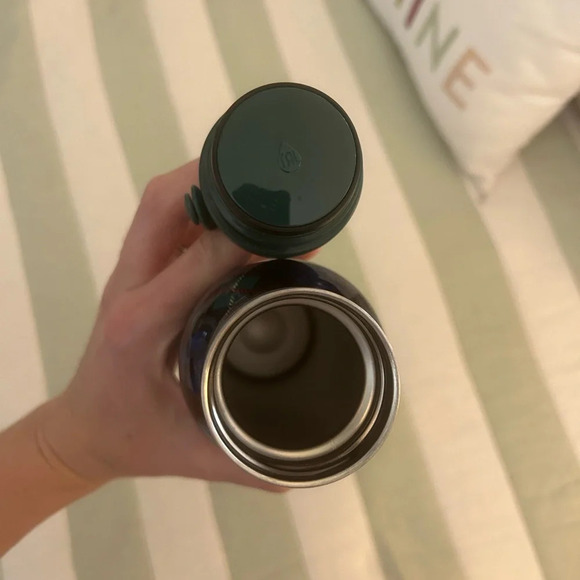 Tal Merlot bottle - Picture 10 of 10